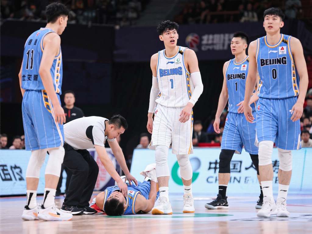 c7c7官方下载-五甲联赛南二区全部比赛结束 青岛蓝翼队加冕赛区冠军