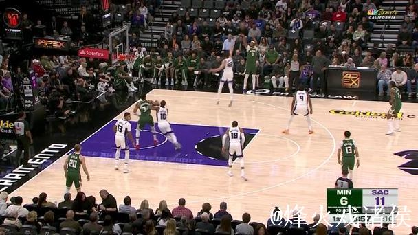 字母哥37+11拉文复出20分 雄鹿客场大胜国王